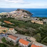 Con Giardino, A 300-metre-tall Mare شقة *