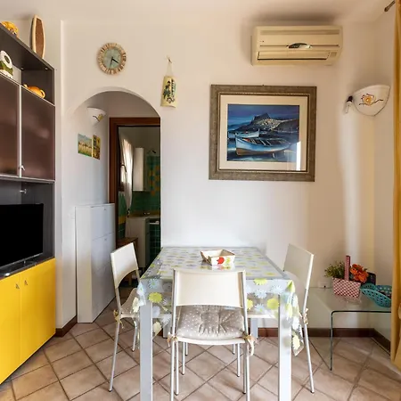 Con Giardino, A 300-metre-tall Mare Apartmán *